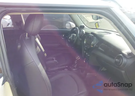 2018 Mini Hardtop Cooper/Oxford Edition from USA, damaged, VIN WMWXP5C58J2G62719